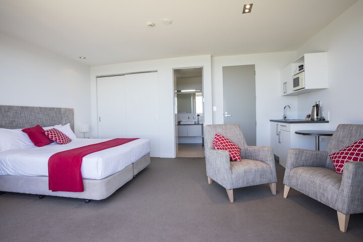 Room 8 of 30