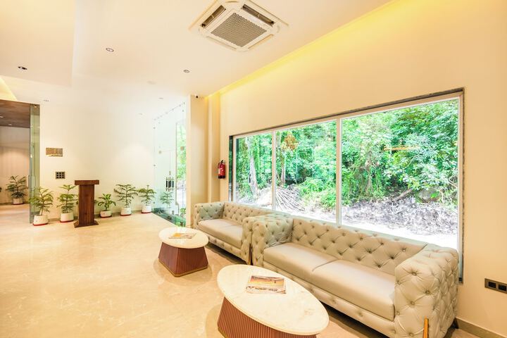 Hotel Interior 15 of 161