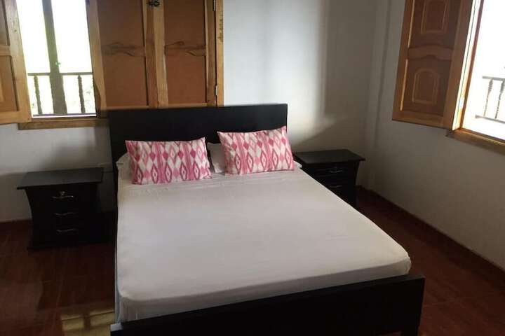 Room 7 of 38