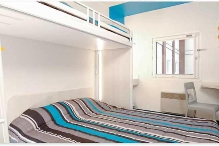 Room 8 of 14
