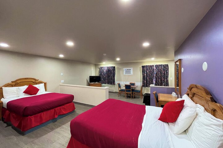 Room 6 of 40
