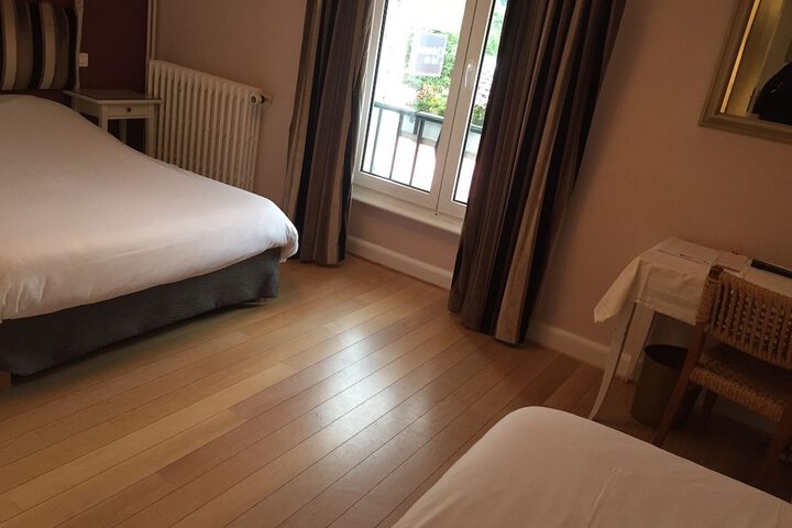 Room 18 of 39