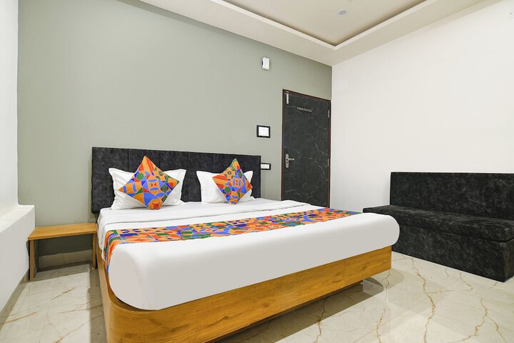 Room 14 of 29