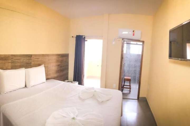 Room 32 of 81