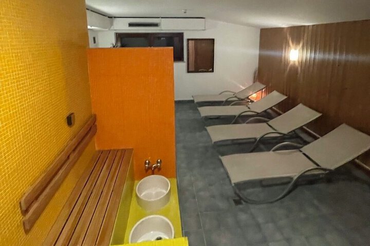 Spa 88 of 119