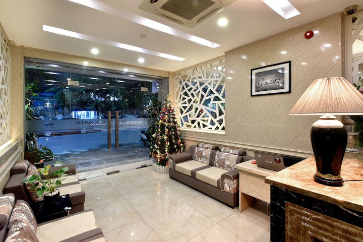 Hotel Lobby