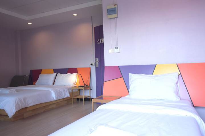 Room 14 of 49