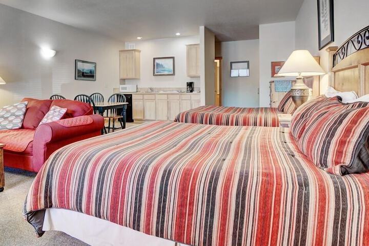 Hotel Interior 91 of 104