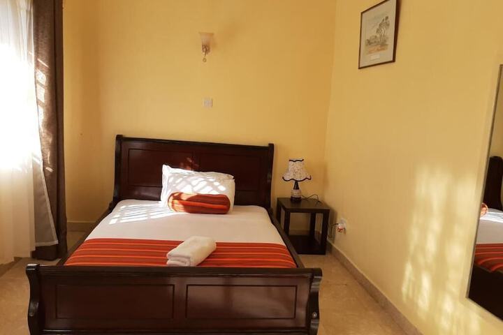 Room 3 of 17