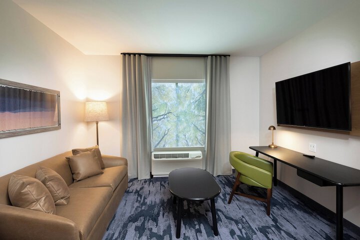 Room 12 of 29