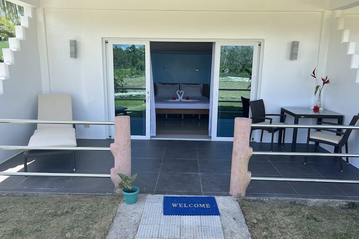 Room 3 of 53