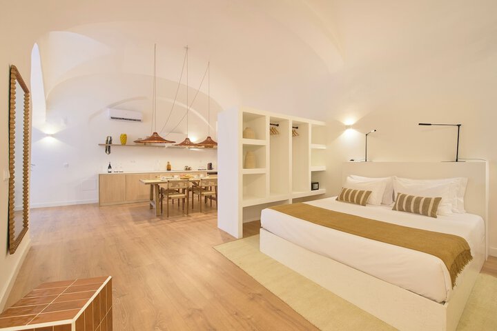 Room 50 of 67