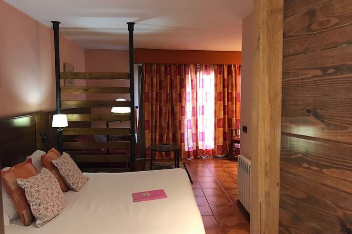 Room 52 of 110