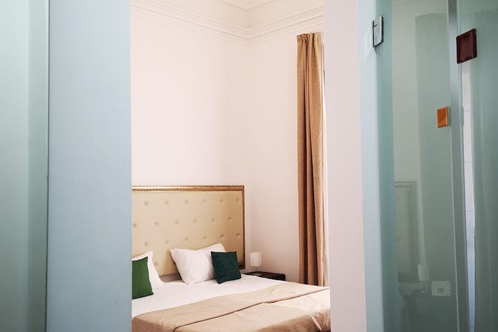 Room 20 of 40