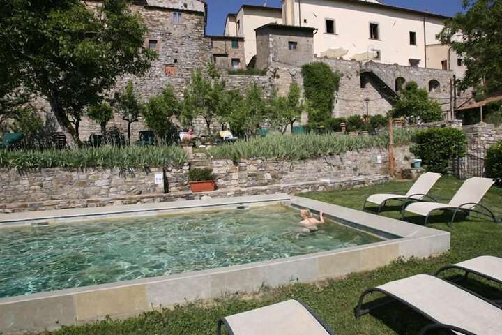 Hotel Pool
