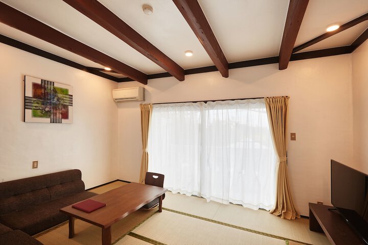Room 15 of 155