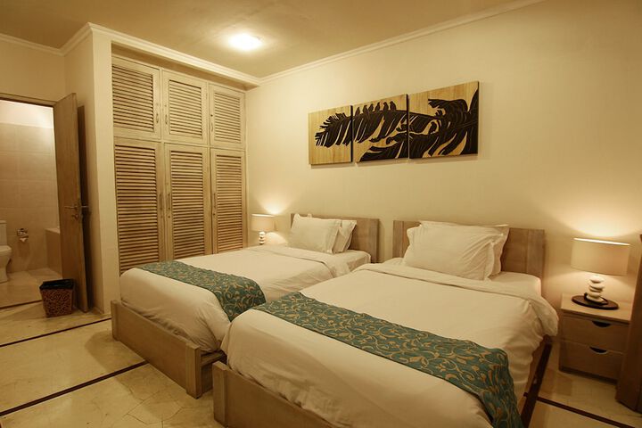 Room 18 of 44