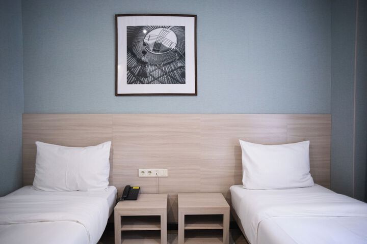 Room 13 of 25