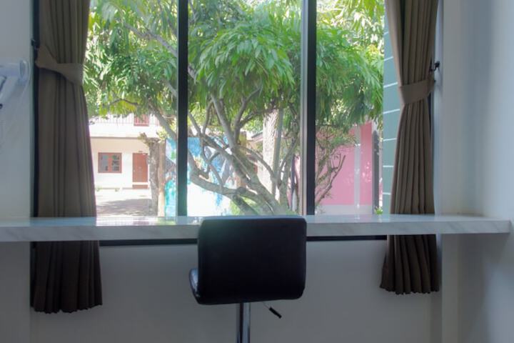 Room 28 of 49