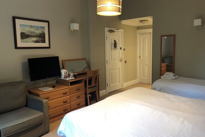 Room 9 of 124