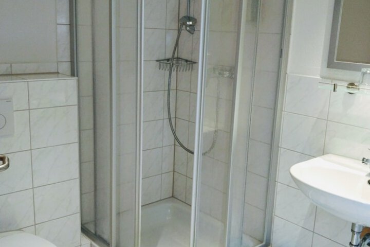 Room 15 of 21