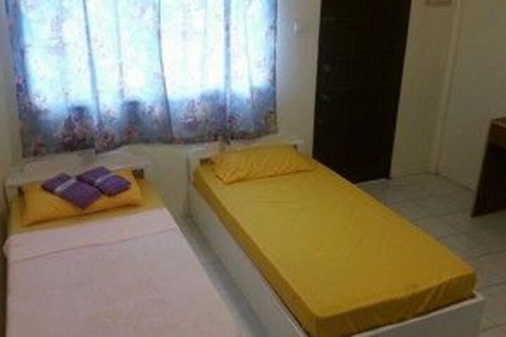 Room 7 of 15