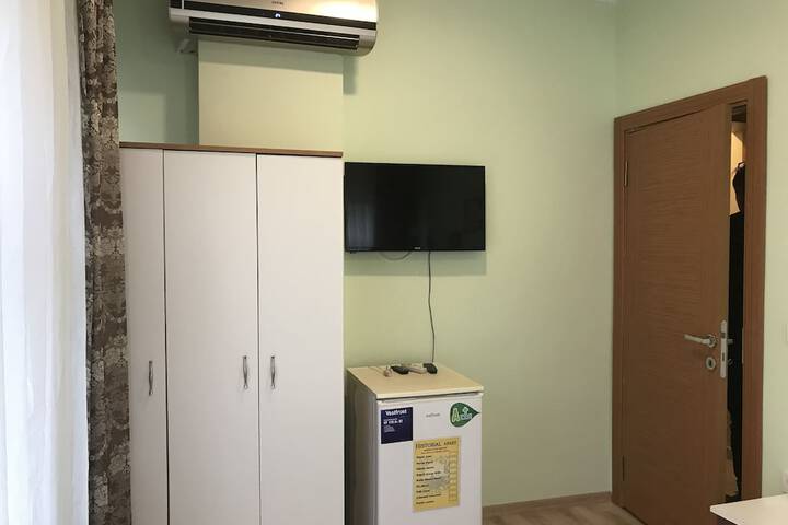 Room 4 of 23