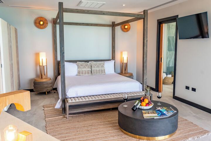 Room 34 of 239