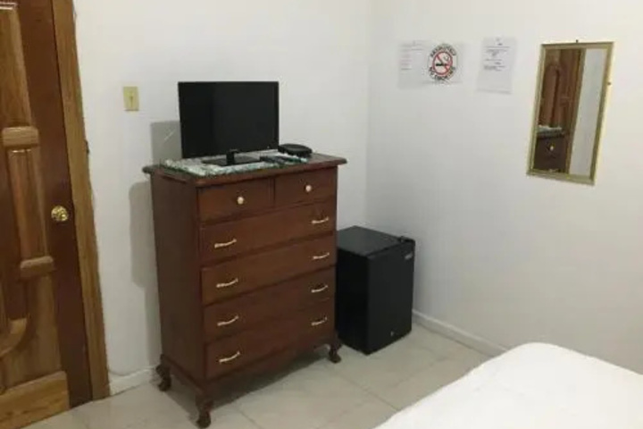 Room 2 of 11