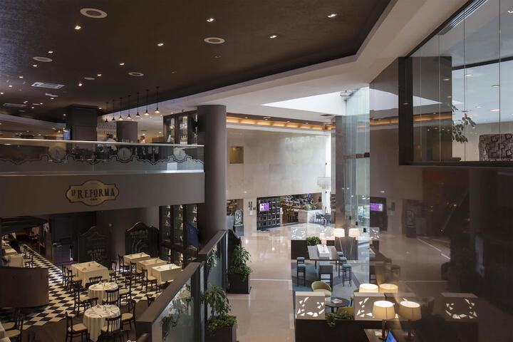 Guest Lobby