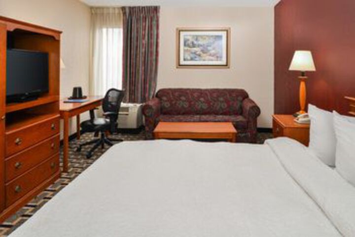 Room 17 of 46