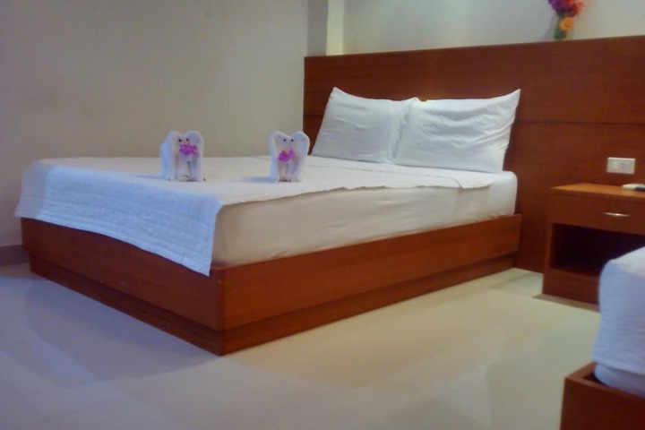 Room 7 of 63