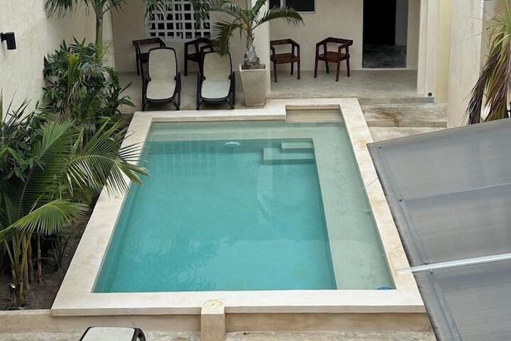 Pool 21 of 24