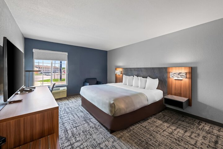Room 25 of 106