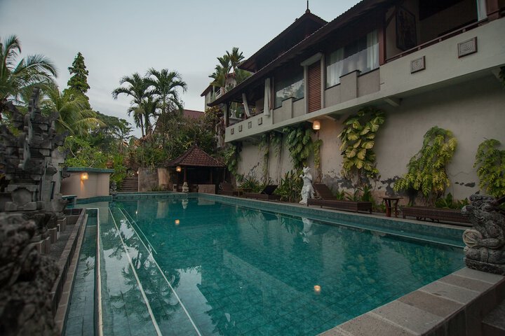 Pool 83 of 124