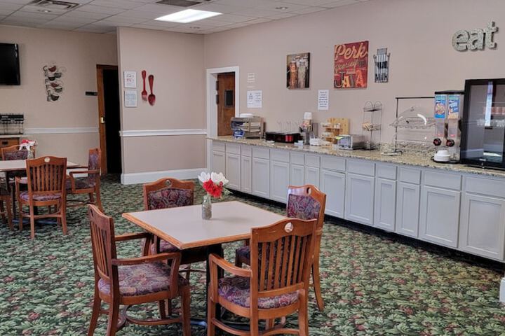 Breakfast area