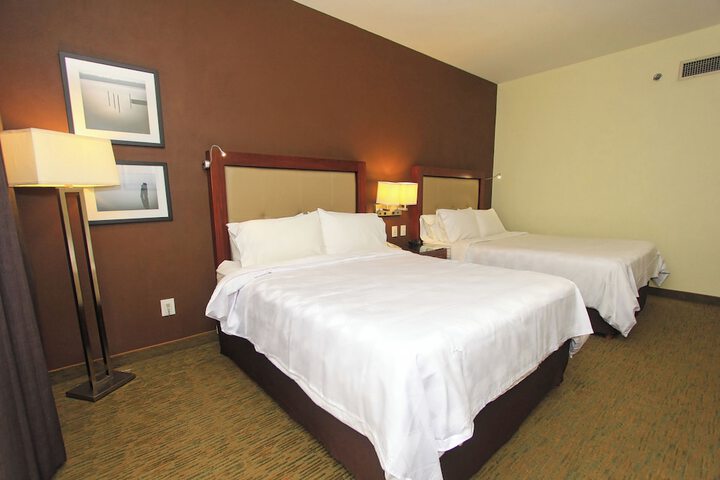 Room 32 of 150
