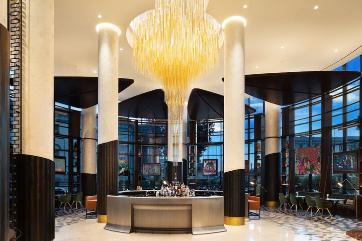 Hotel Interior 5 of 129