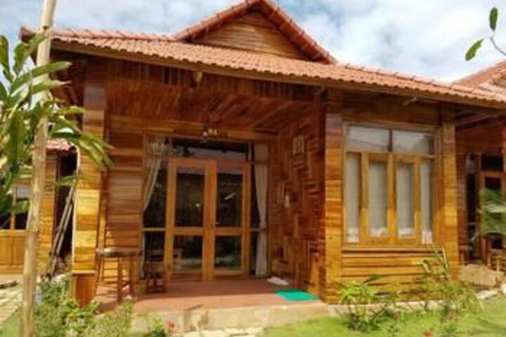 Green Ruby Villas