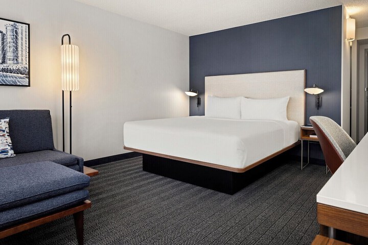 Room 3 of 25