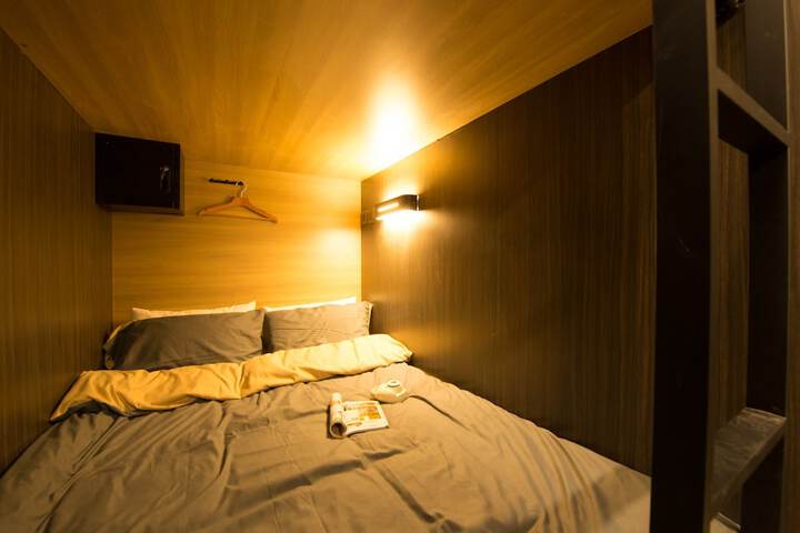 Room 5 of 58