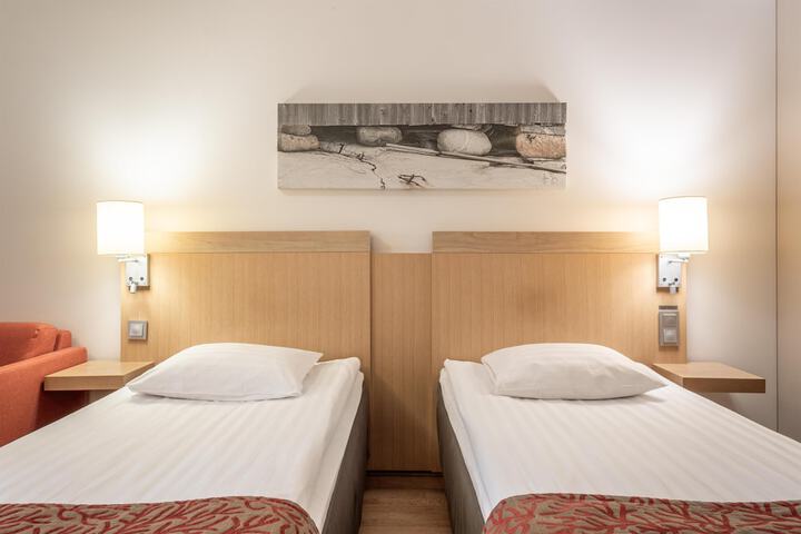 Room 17 of 64