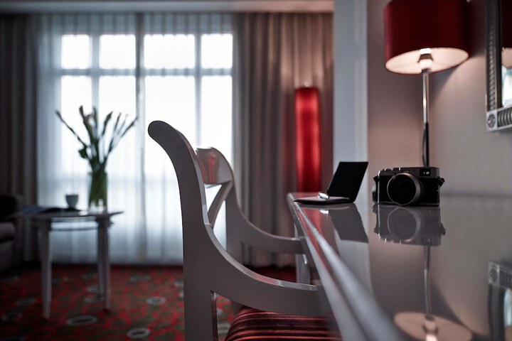 Room 28 of 110