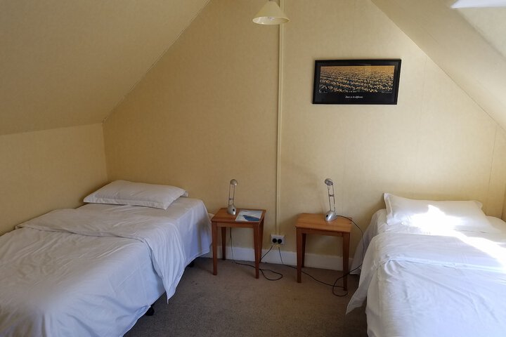 Room 8 of 62