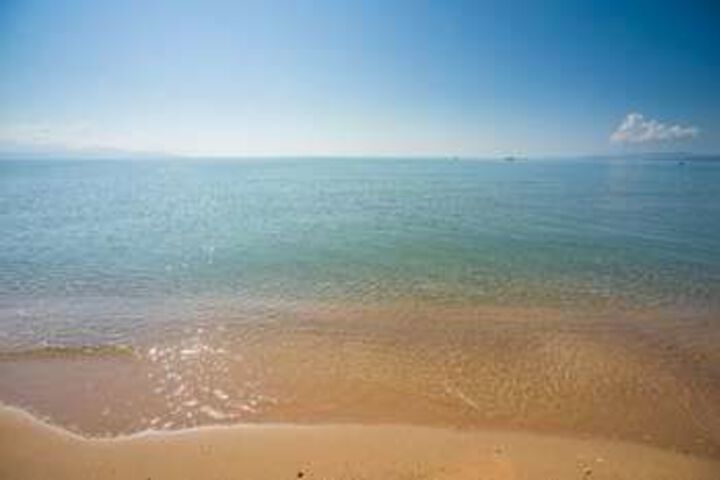 Beach 13 of 68