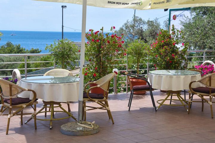 Terrace/Patio 74 of 132