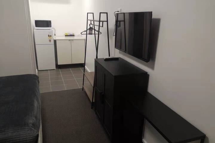 Room 6 of 45