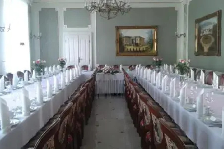 Dining 10 of 10