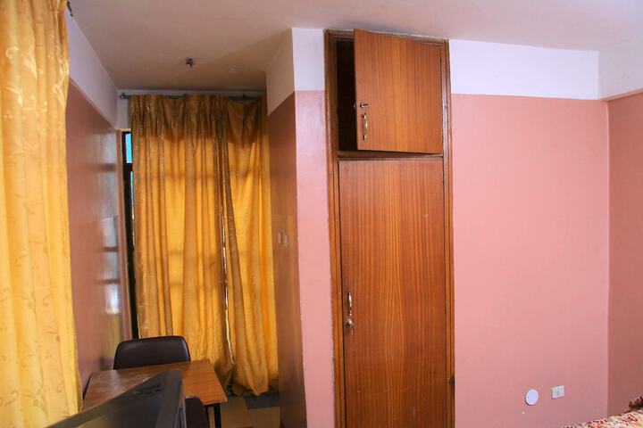 Room 7 of 30