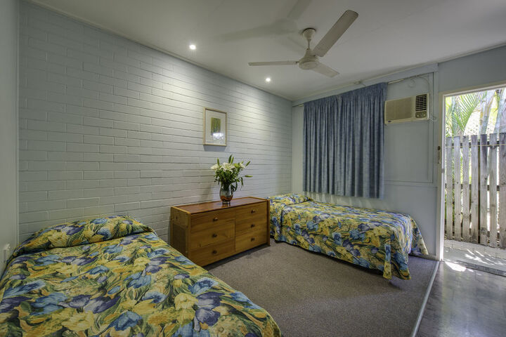 Room 6 of 22
